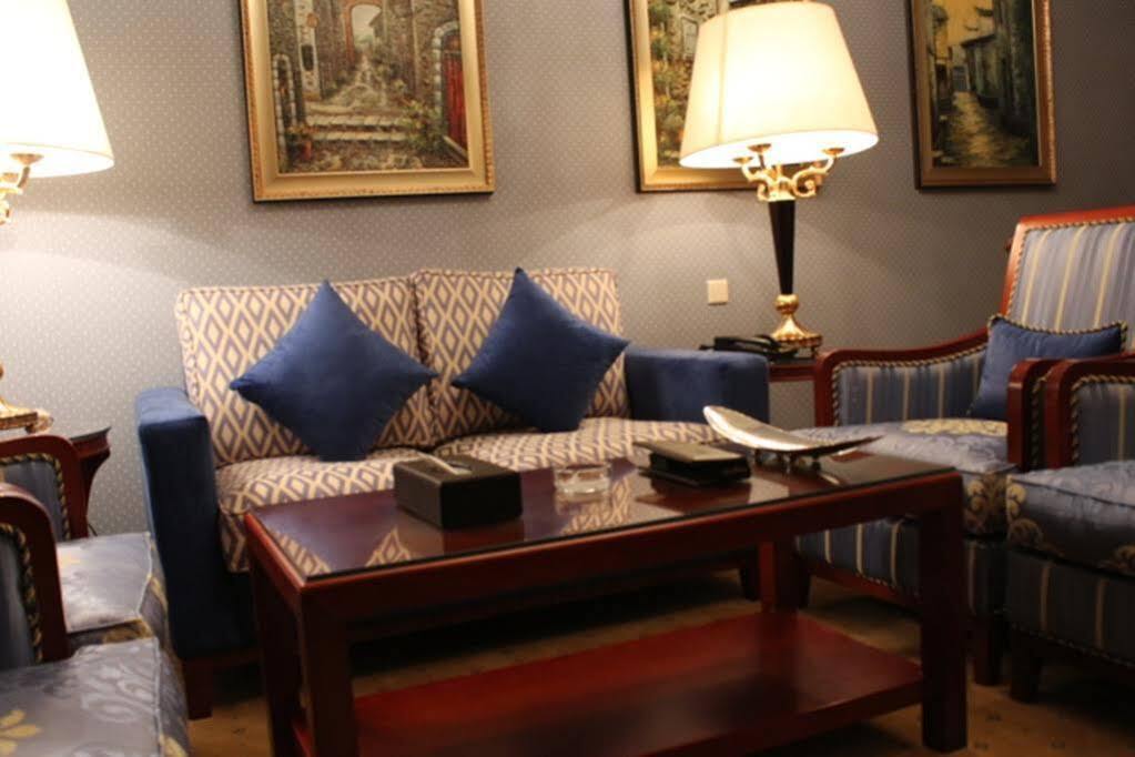 Hotel Shaza Regency Plaza Al Madinah à Médine Extérieur photo A living room